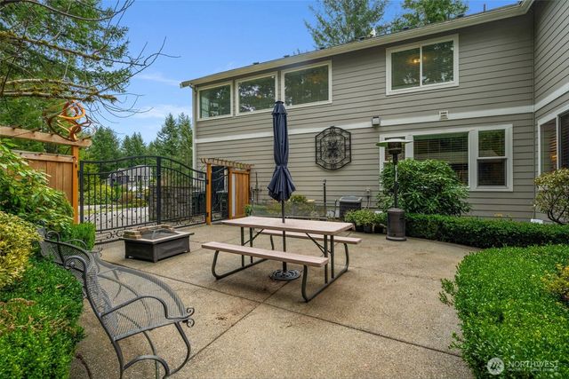 27565 265th Court SE, Ravensdale, WA 98051