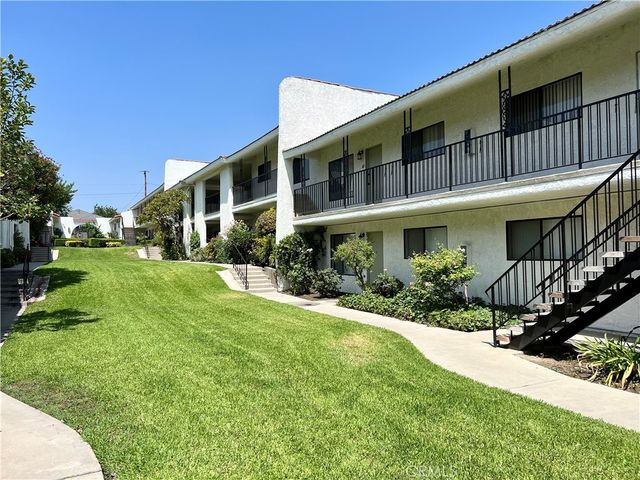 755 E Date, Brea, CA 92821