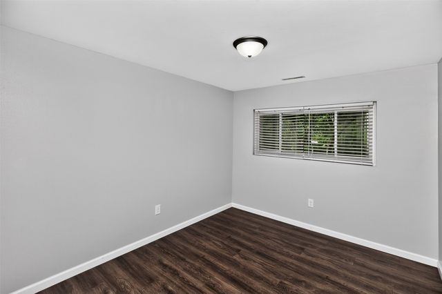 19516 515th Avenue, Ames, IA 50014