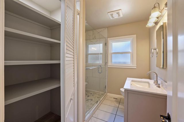 1718 Michigan Ave, Stockton, CA 95204