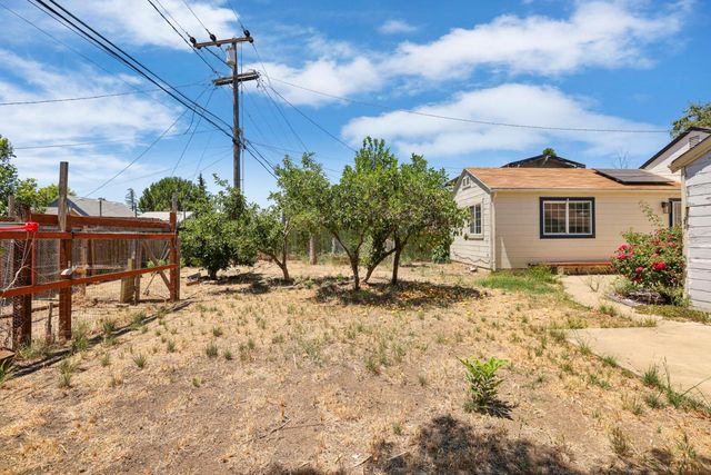 1718 Michigan Ave, Stockton, CA 95204