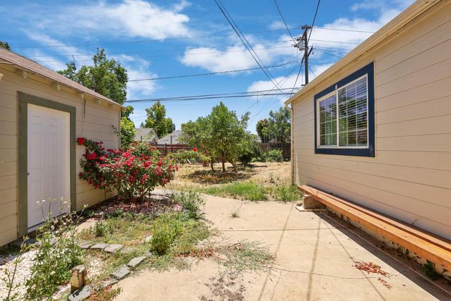 1718 Michigan Ave, Stockton, CA 95204