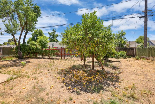 1718 Michigan Ave, Stockton, CA 95204
