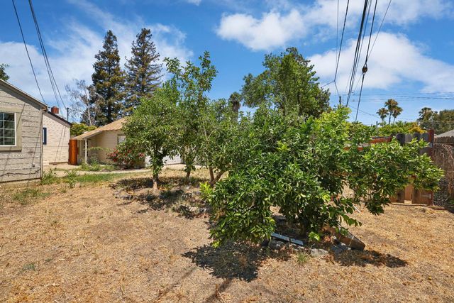 1718 Michigan Ave, Stockton, CA 95204