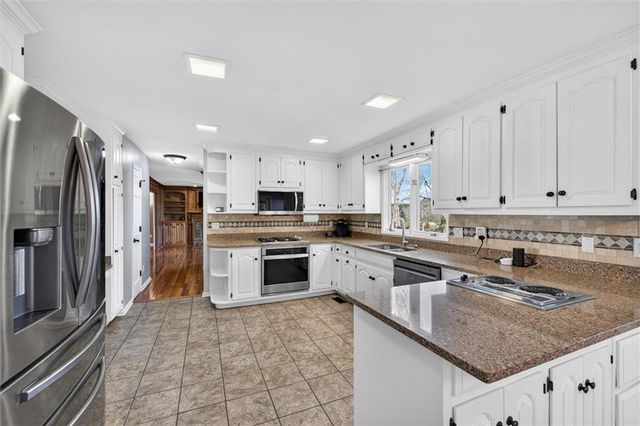 1111 Honeysuckle Drive, Canton, GA 30114