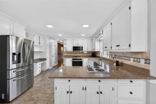 1111 Honeysuckle Drive, Canton, GA 30114