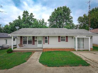 1410 E Poplar Street, Petersburg, IN 47567