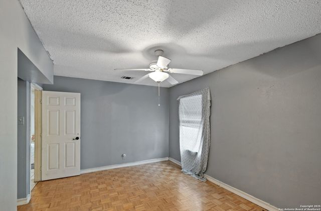 6238 Big Valley, San Antonio, TX 78242