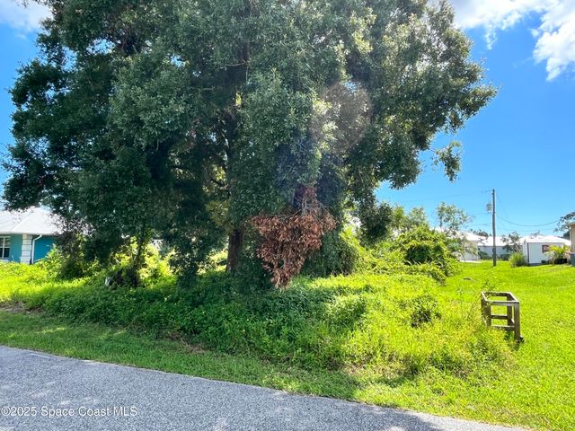 255 Roman Avenue NE, Palm Bay, FL 32907