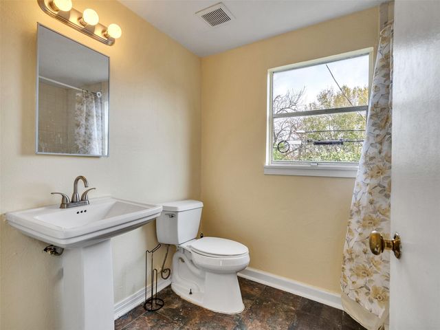 1411 Lawson Street, Houston, TX 77023