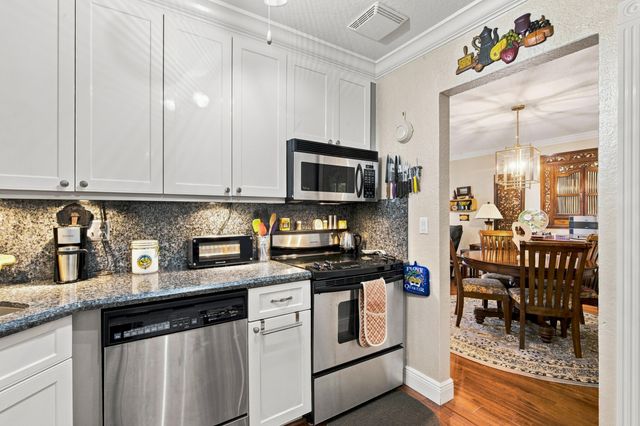 1920 NE 1ST Terrace 212H, Wilton Manors, FL 33305