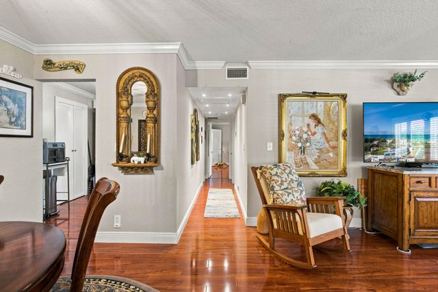 1920 NE 1ST Terrace 212H, Wilton Manors, FL 33305