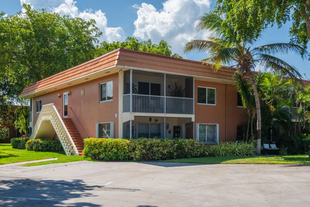 1920 NE 1ST Terrace 212H, Wilton Manors, FL 33305