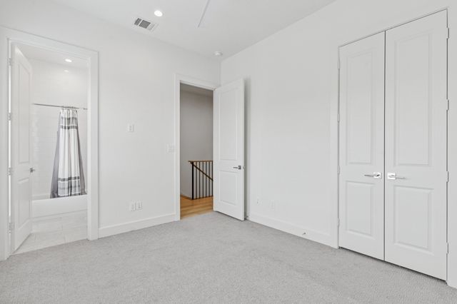 704 W Main Street, Arlington, TX 76013