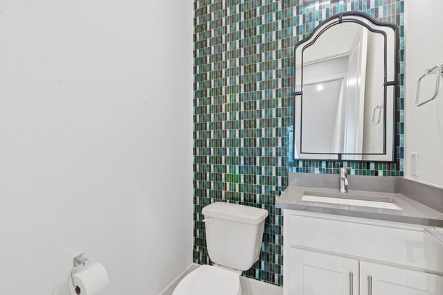 704 W Main Street, Arlington, TX 76013