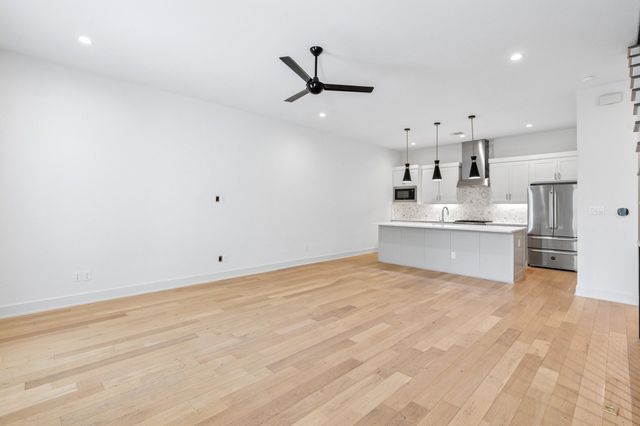 704 W Main Street, Arlington, TX 76013