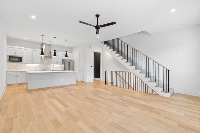 704 W Main Street, Arlington, TX 76013