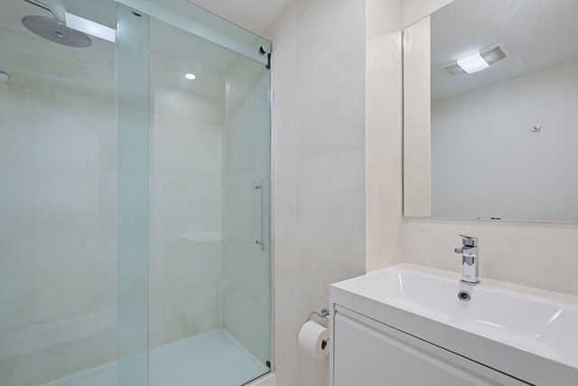 96 Gainsborough St 301W, Boston, MA 02115