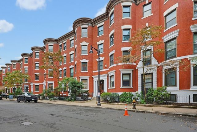 96 Gainsborough St 301W, Boston, MA 02115