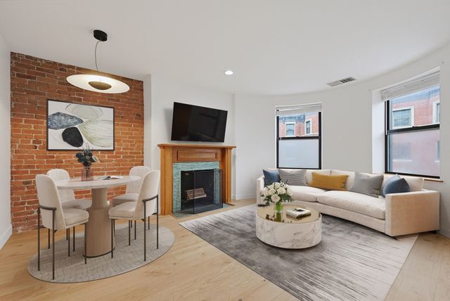 96 Gainsborough St 301W, Boston, MA 02115
