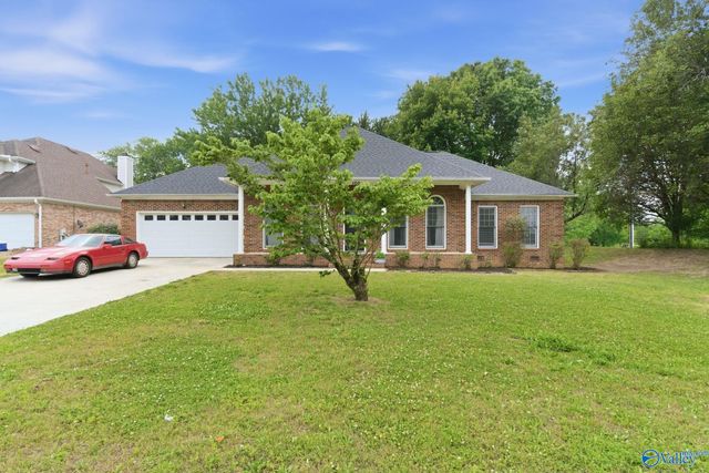 100 Pebblebrook Circle, Madison, AL 35758