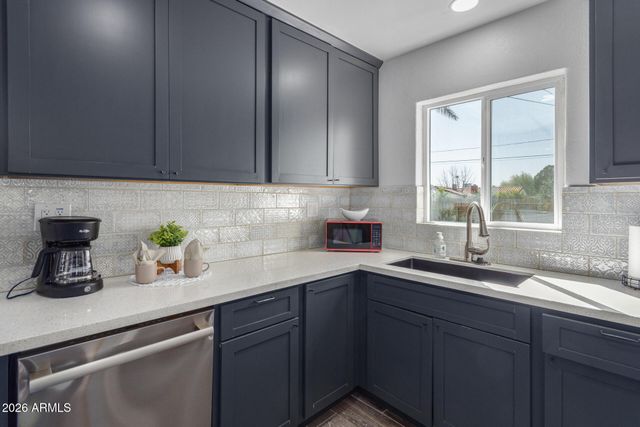 2514 N 14TH Street, Phoenix, AZ 85006