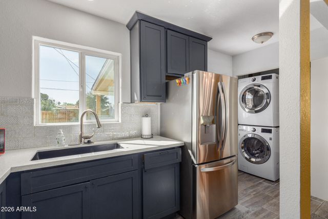 2514 N 14TH Street, Phoenix, AZ 85006