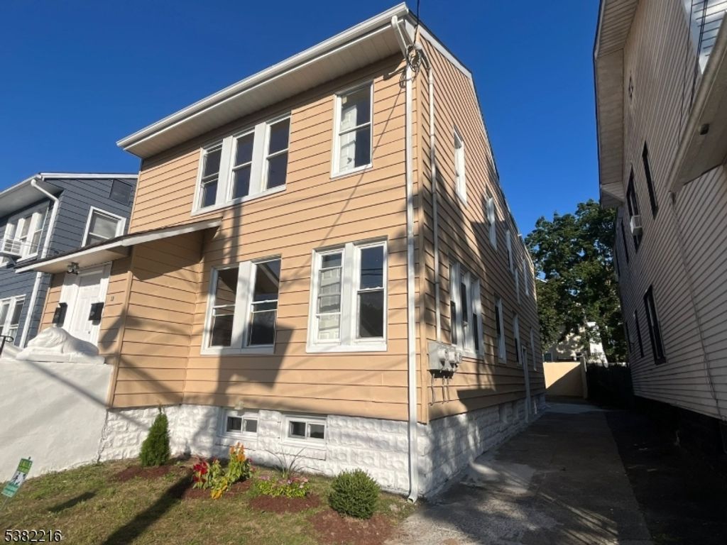 38 Grand Ave, Newark City, NJ 07106