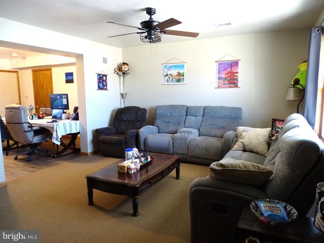 3212 PARTRIDGE DR, Dover, PA 17315