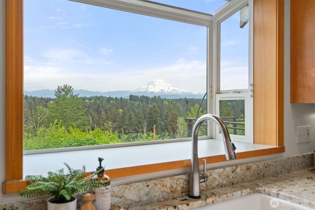 14307 68th Avenue E, Puyallup, WA 98373