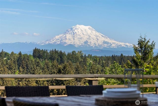 14307 68th Avenue E, Puyallup, WA 98373