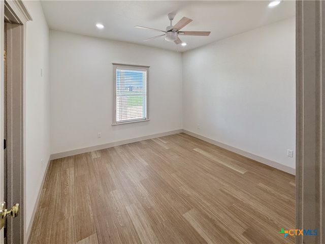 92 Landyns Path, Port Lavaca, TX 77979