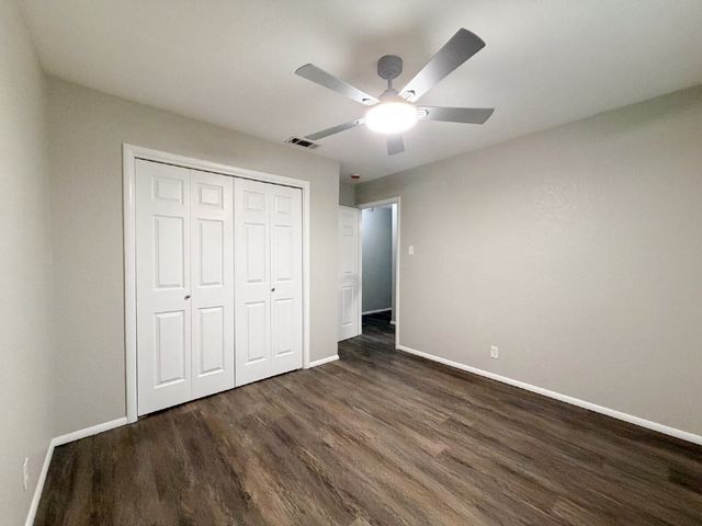 549 NW Hillery Street, Burleson, TX 76028