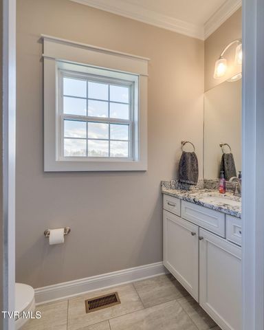 1195 Panoramic Vista, Johnson City, TN 37615