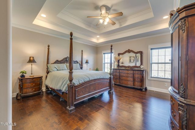 1195 Panoramic Vista, Johnson City, TN 37615