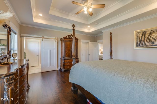 1195 Panoramic Vista, Johnson City, TN 37615