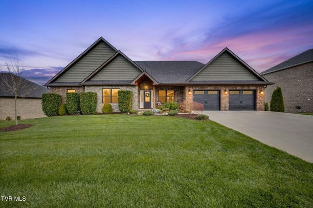 1195 Panoramic Vista, Johnson City, TN 37615