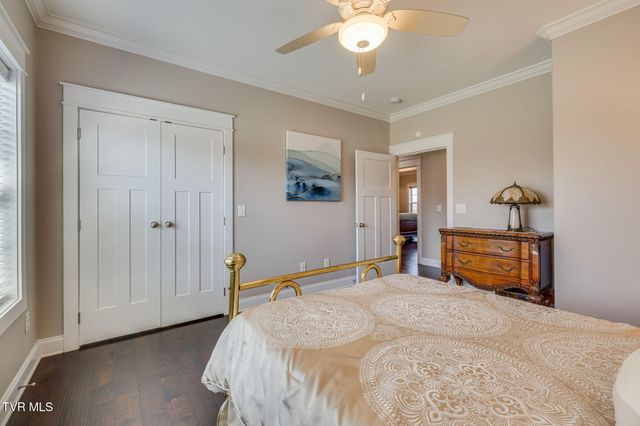 1195 Panoramic Vista, Johnson City, TN 37615