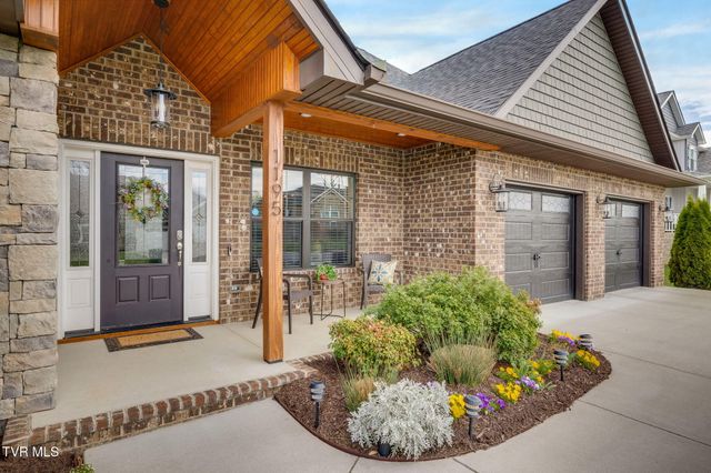 1195 Panoramic Vista, Johnson City, TN 37615