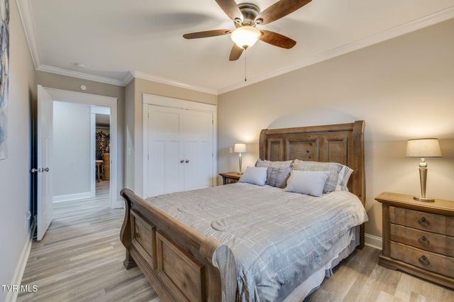 1195 Panoramic Vista, Johnson City, TN 37615