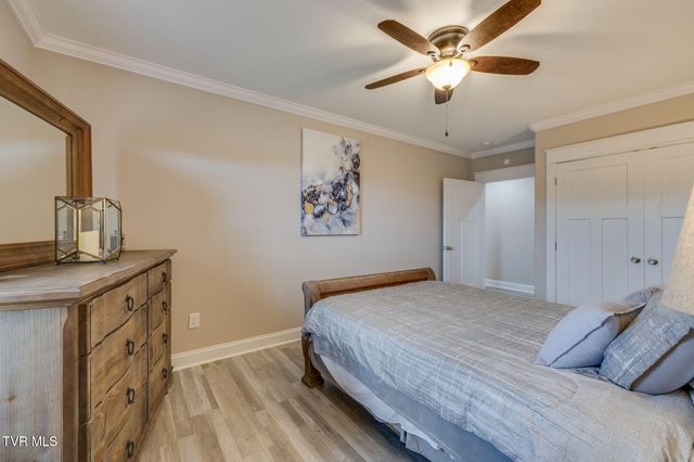 1195 Panoramic Vista, Johnson City, TN 37615