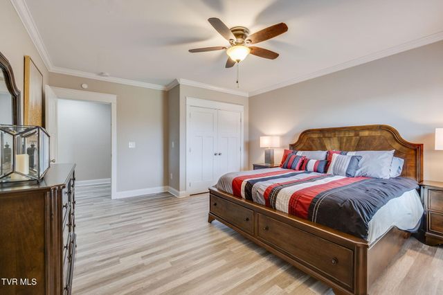 1195 Panoramic Vista, Johnson City, TN 37615