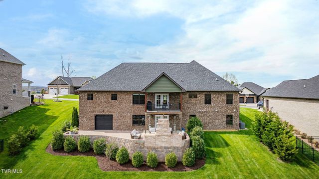 1195 Panoramic Vista, Johnson City, TN 37615