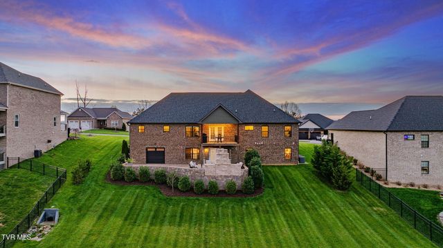 1195 Panoramic Vista, Johnson City, TN 37615