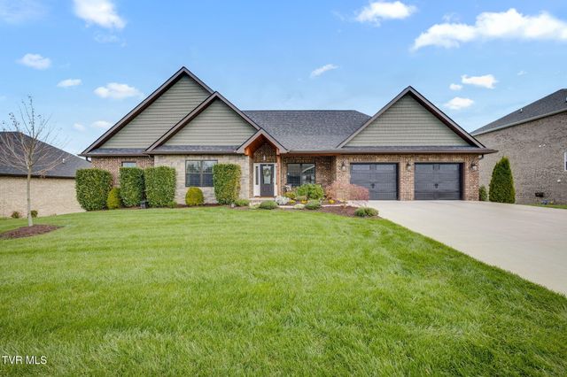 1195 Panoramic Vista, Johnson City, TN 37615