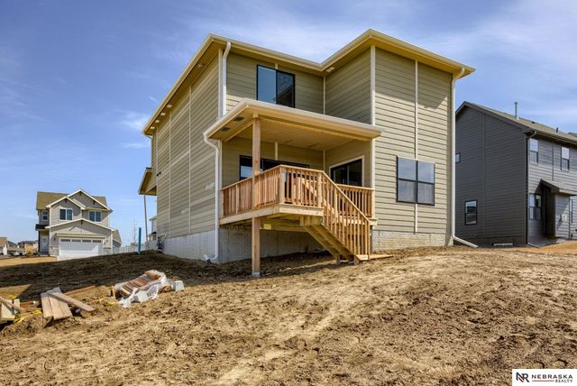 12236 S 111th Avenue, Papillion, NE 68046