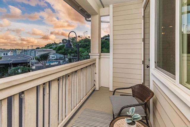 1115 Sea Glass Way, Oceanside, CA 92054