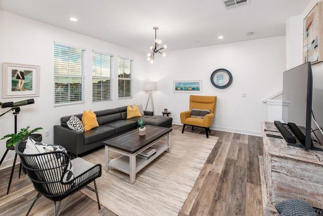 1115 Sea Glass Way, Oceanside, CA 92054