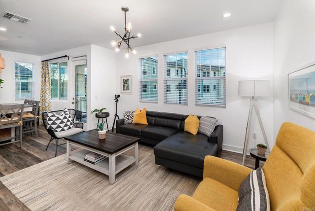 1115 Sea Glass Way, Oceanside, CA 92054