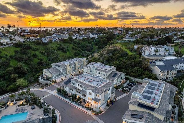 1115 Sea Glass Way, Oceanside, CA 92054